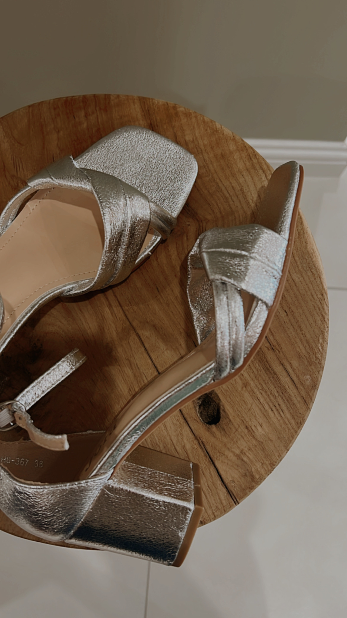 Sandales Femme Dune Argentées Scintillantes - Taille UK 4/37 - Occasion